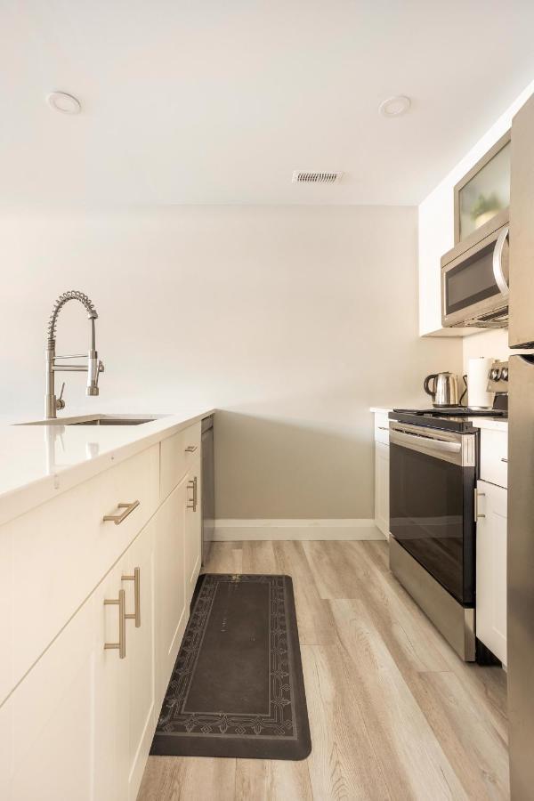 Entire 2 Bedroom Apartment Downtown - U1 Kitchener Eksteriør bilde